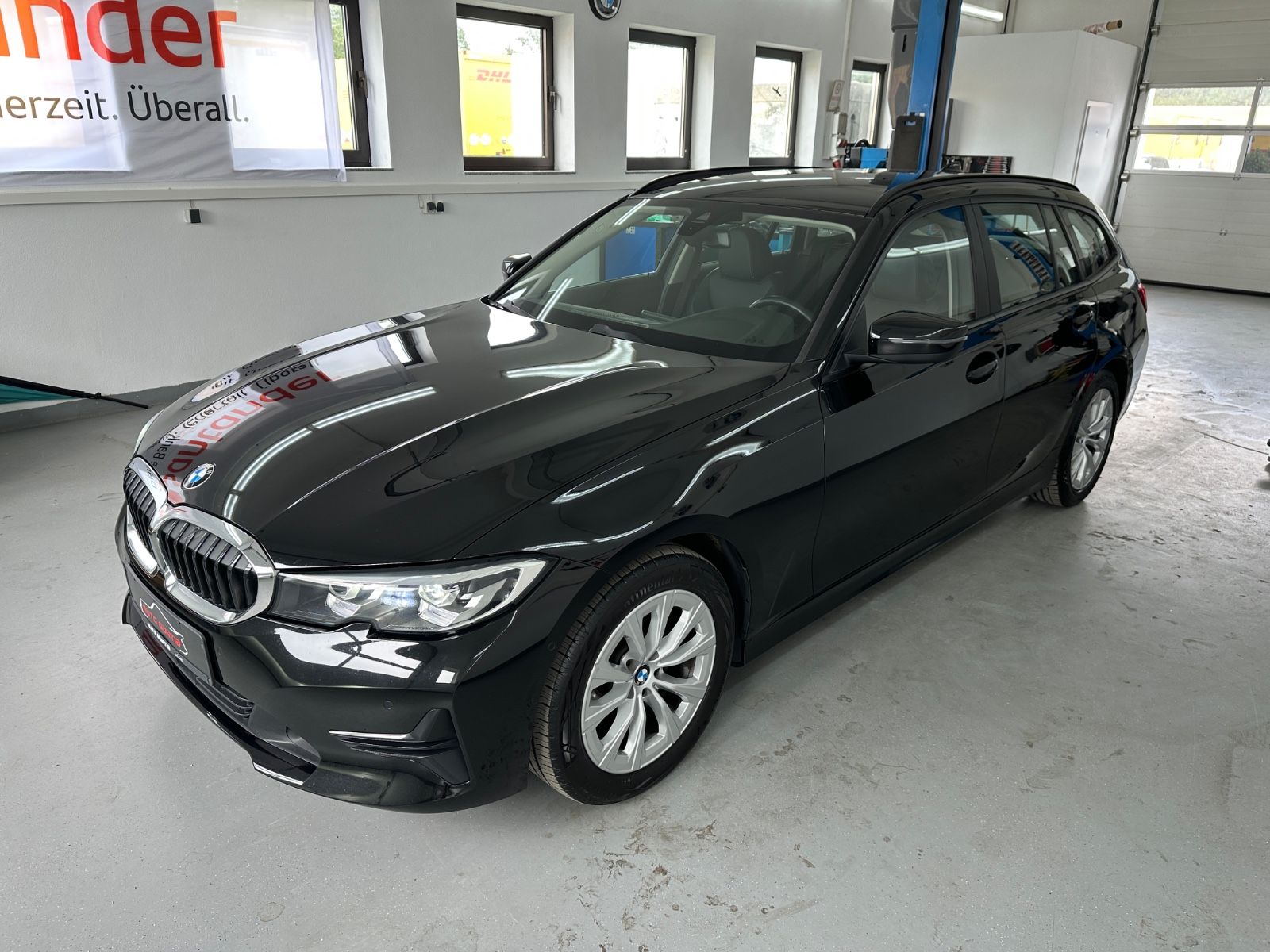 BMW 320 d Touring - Samsaru's Car Outlet