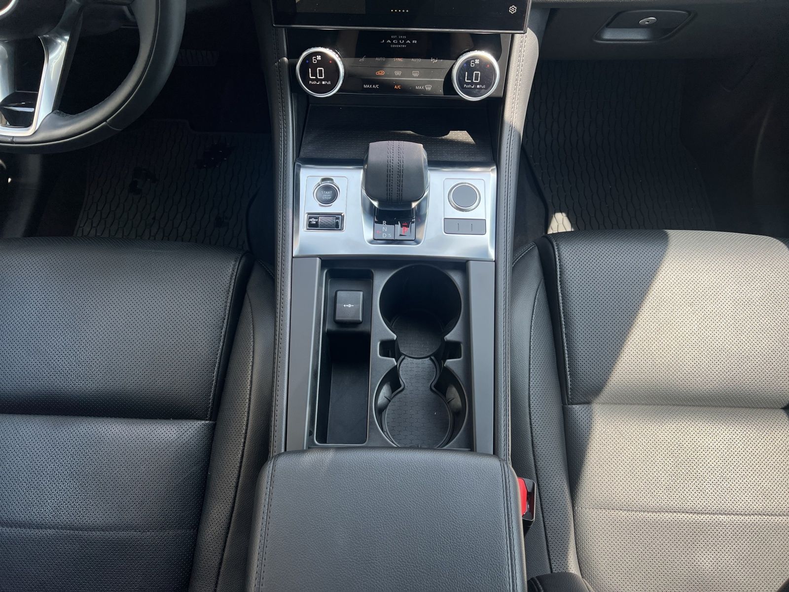 Jaguar F-PACE P400 360°*AWD*SHZ*WiPa*ACC*LED*DAB+