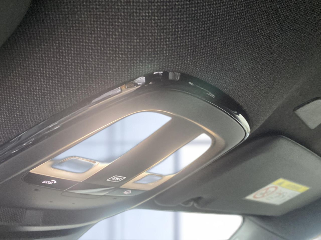 Volvo XC 40 Core Recharge Pure Electric 2WD Bluetooth