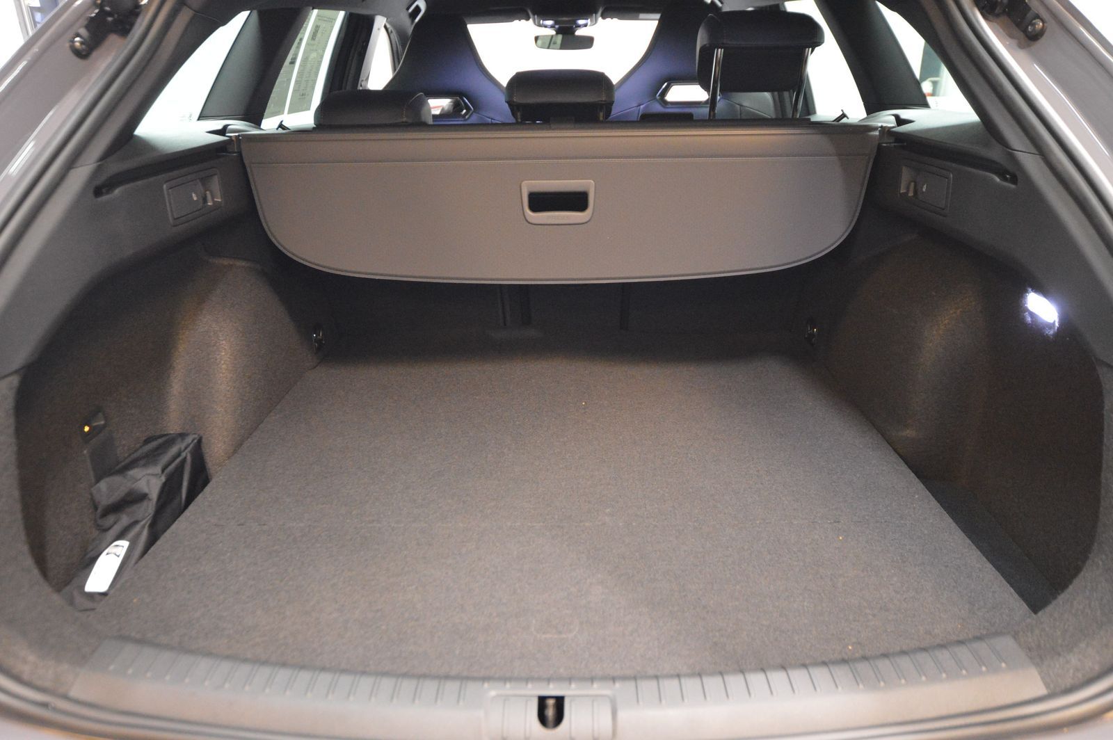 Cupra Leon Sportstourer 1.4 e-HYBRID - Samsaru's Car Outlet