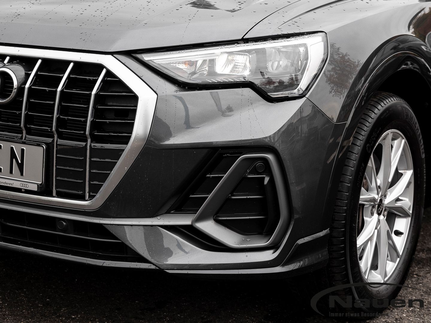 Audi Q3 40 TFSI S-line quattro - Samsaru's Car Outlet