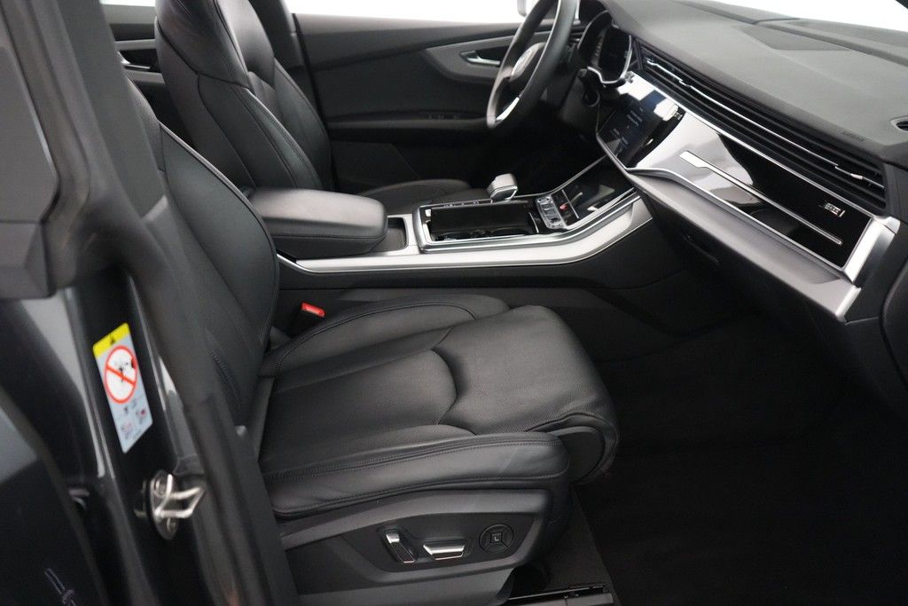 Audi Q8 50 TDI quattro S line - Samsaru's Car Outlet