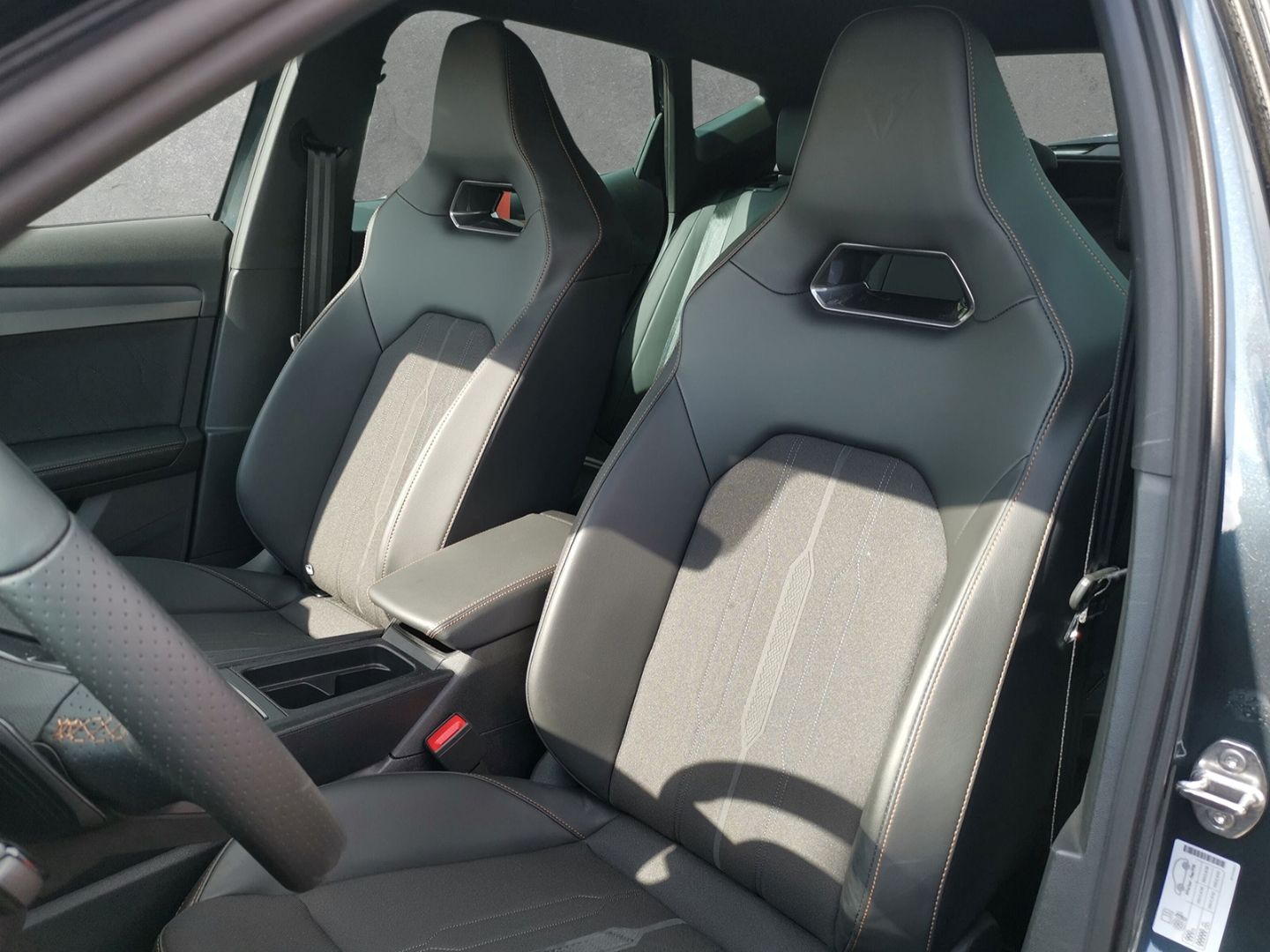 Cupra Formentor VZ e-HYBRID - Samsaru's Car Outlet