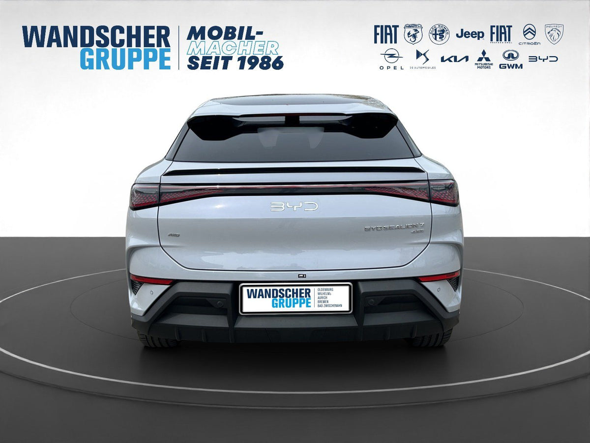 BYD Sealion 7