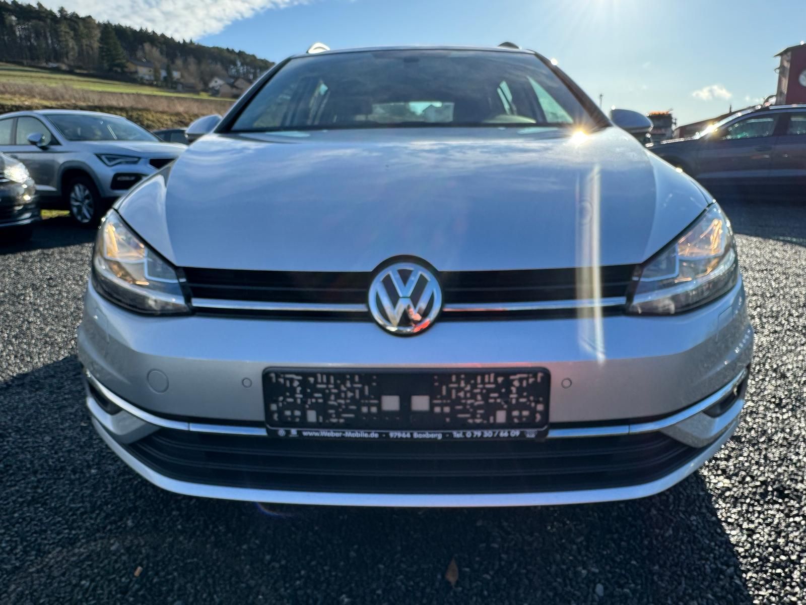 Volkswagen Golf VII Variant 2.0 TDI Comfortline - Samsaru's Car Outlet