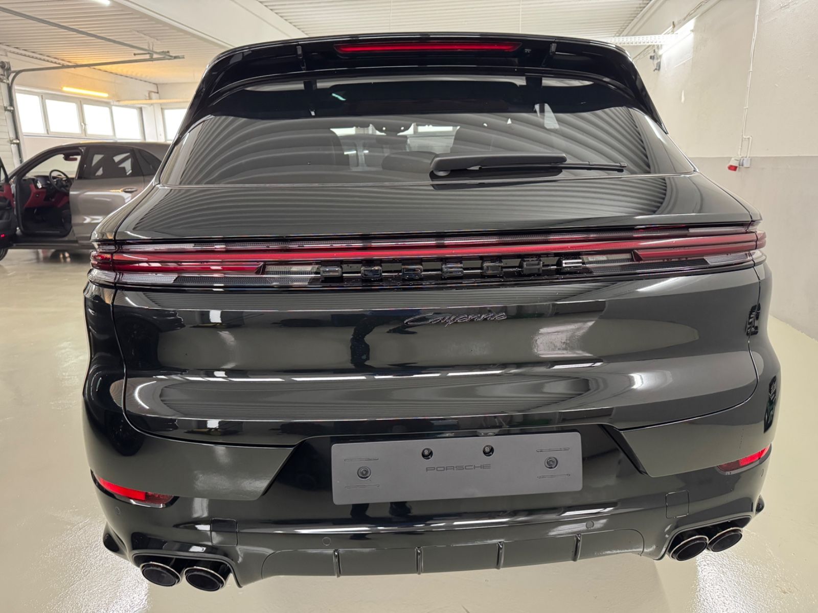 Porsche Cayenne E-Hybrid /Mod.2025/Sport Paket Lp160.500