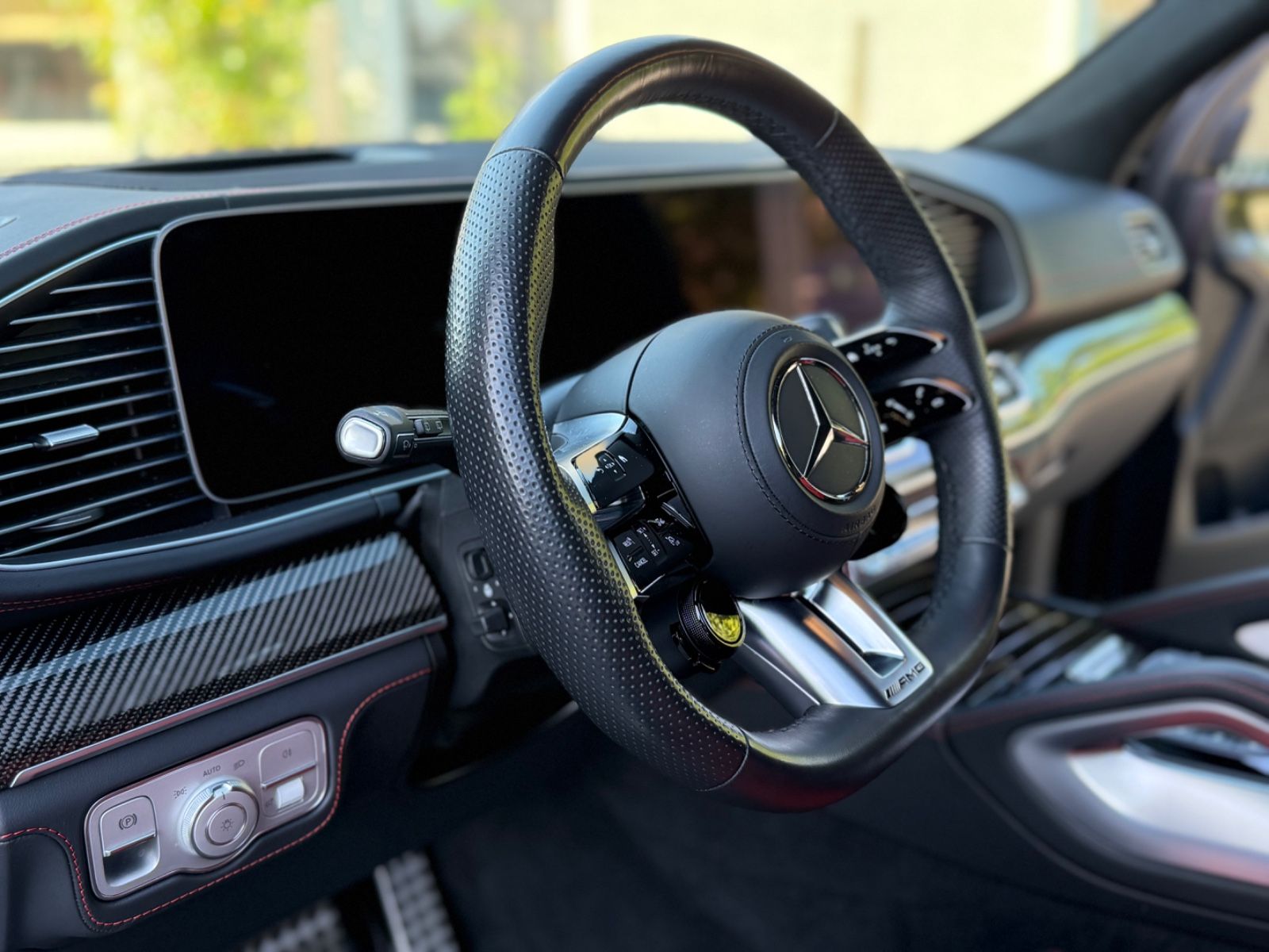 Mercedes-Benz GLE 63 AMG Black Red Seats Carbon