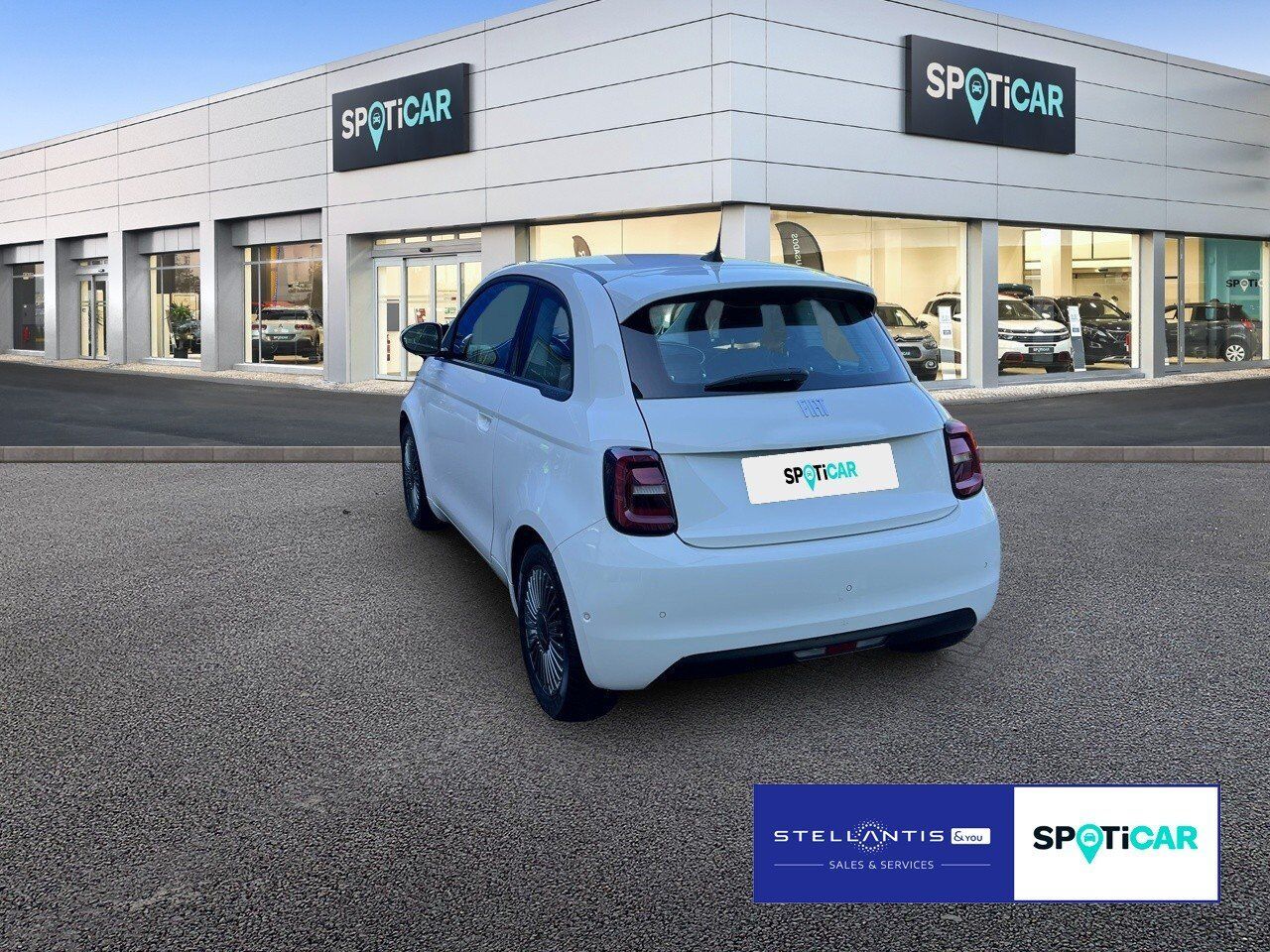 Fiat 500e Icon - Samsaru's Car Outlet
