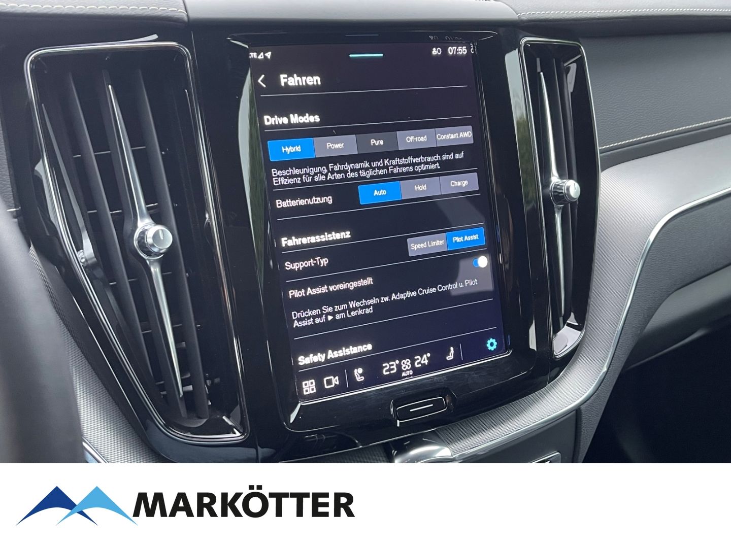 Volvo XC60 T6 AWD Recharge R Design - Samsaru's Car Outlet