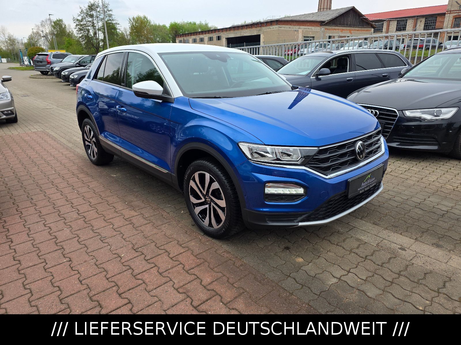 Volkswagen T-Roc 1.5 Active - Samsaru's Car Outlet