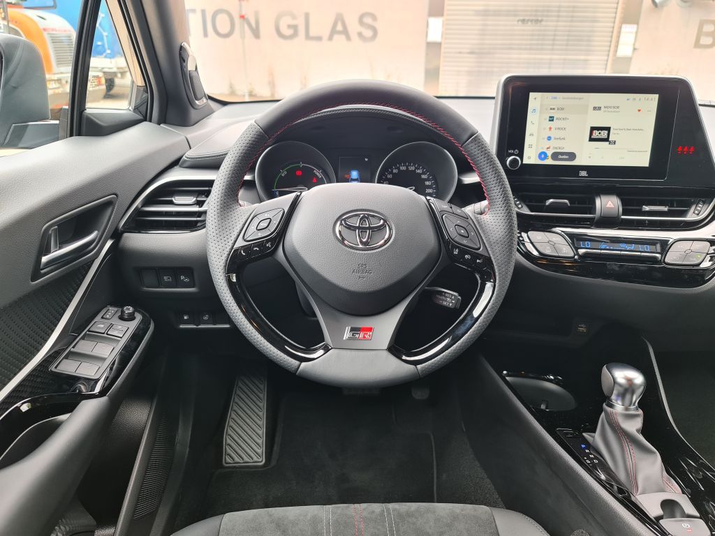 Toyota C-HR 2.0 Hybrid GR Sport Black - Samsaru's Car Outlet
