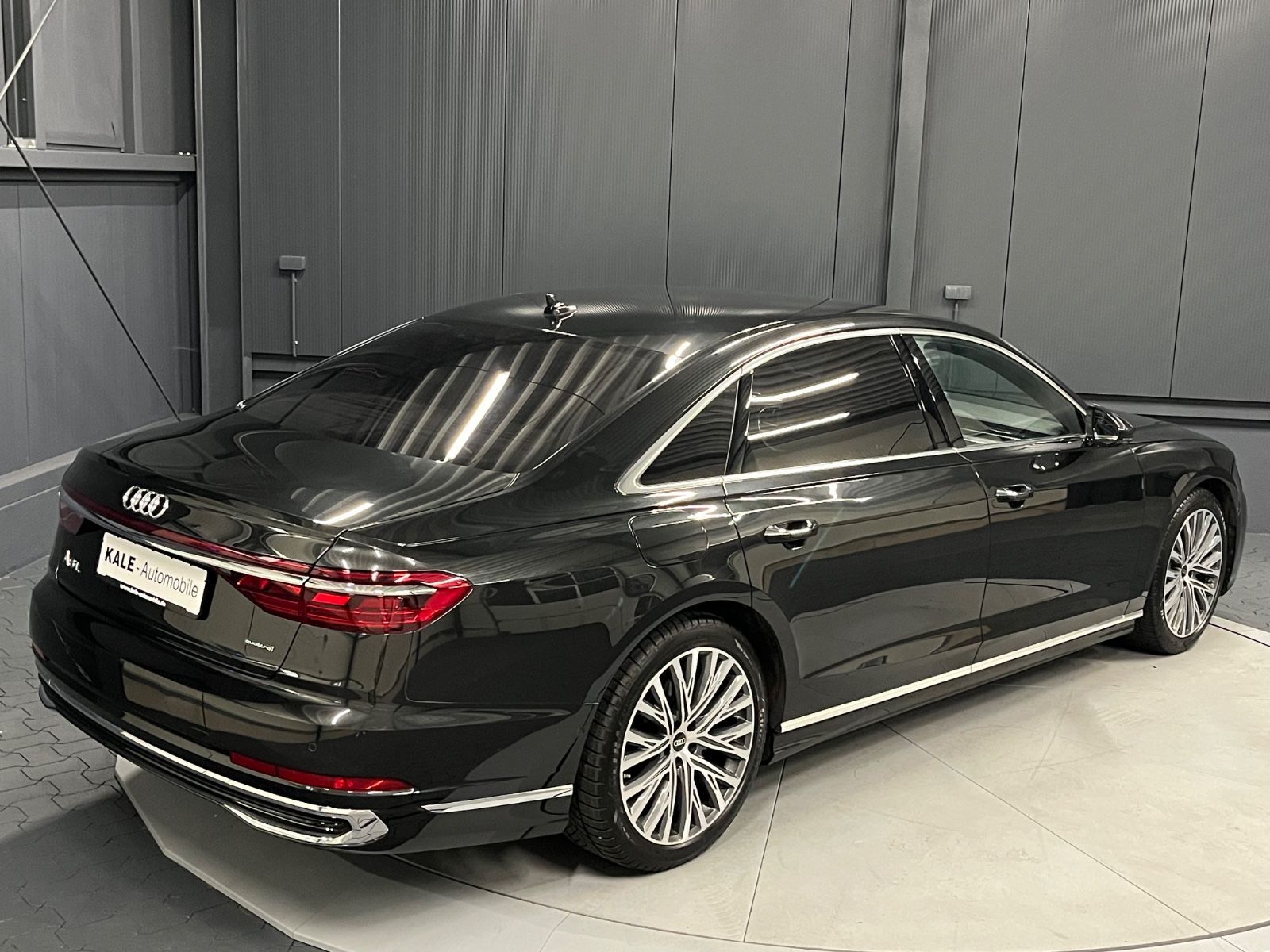 Audi A8 50 TDI L quattro - Samsaru's Car Outlet