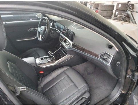 BMW 320e Luxury Line - Samsaru's Car Outlet