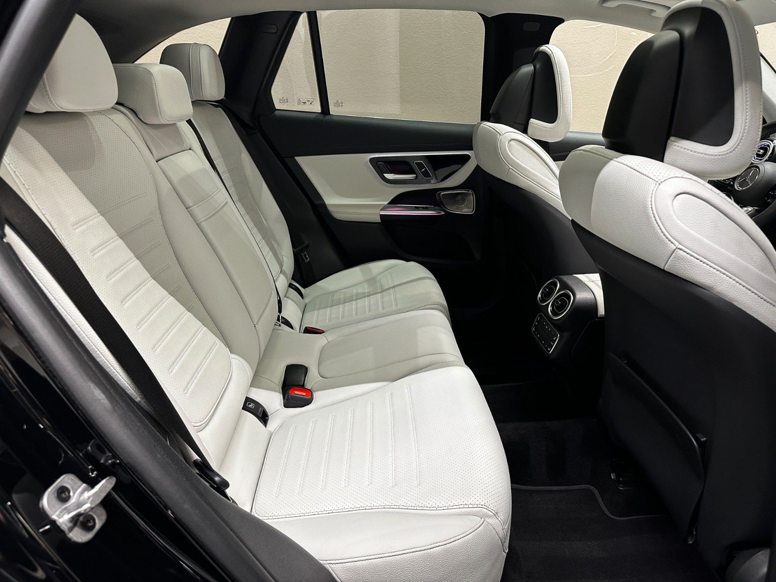 Mercedes-Benz GLC200 AMG LINE 4M *1.HAND*BURMESTER*PANO*360°*