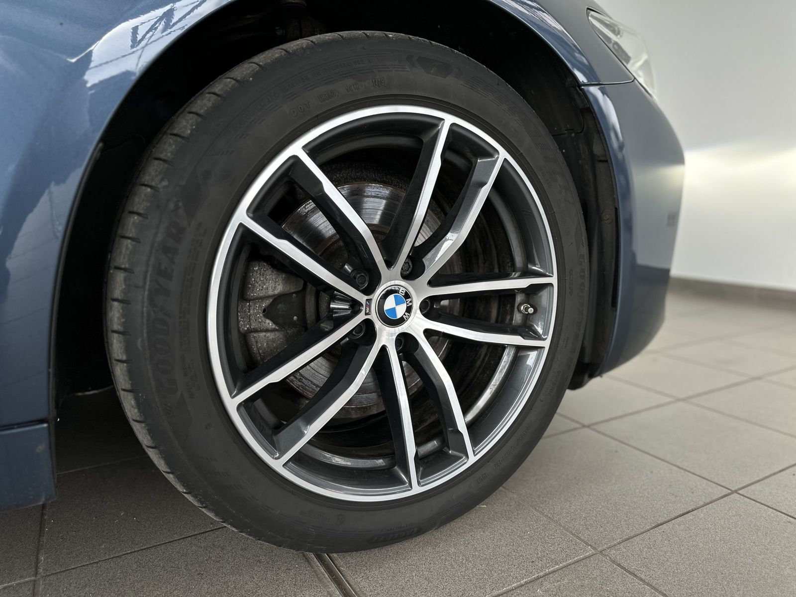 BMW 520 d xDrive M Sport |H-UP |H&K |BUSINESS|LED