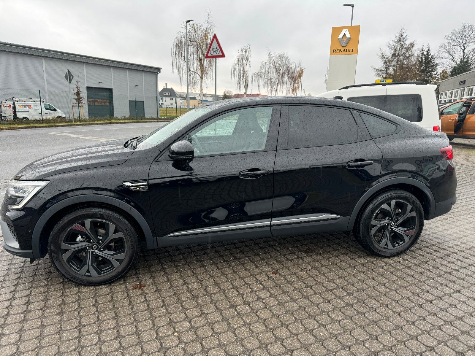 Renault Arkana R.S. Line TCe160 EDC - Samsaru's Car Outlet