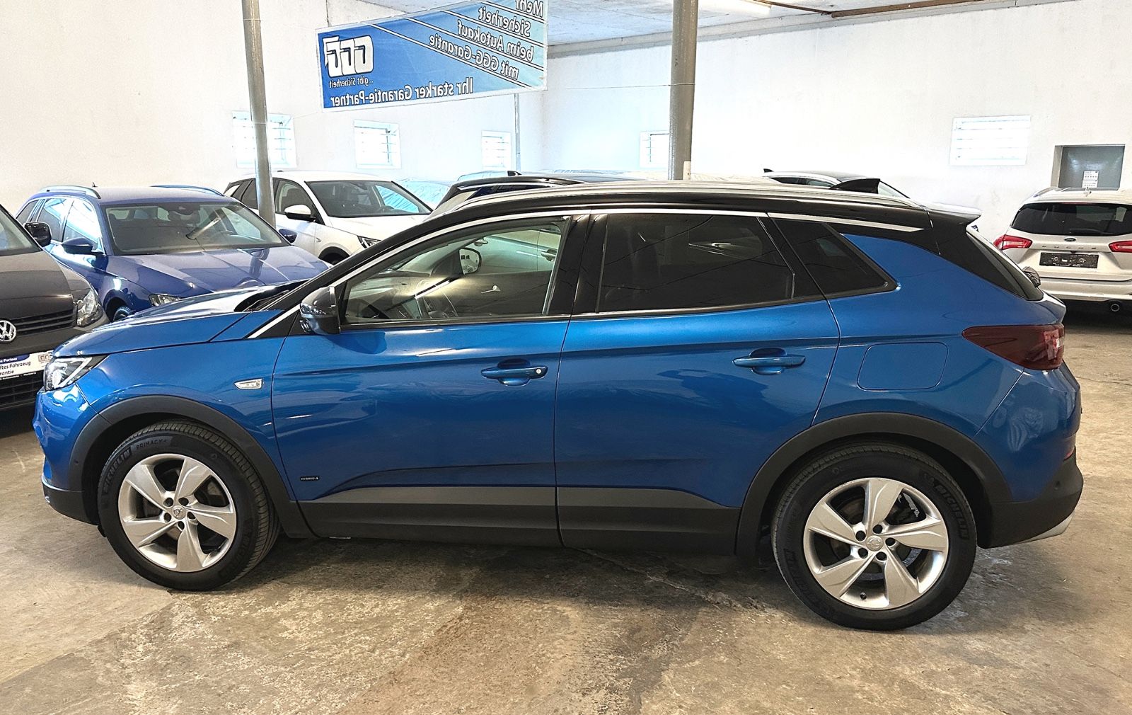 Opel Grandland X Ultimate Hybrid4 - Samsaru's Car Outlet