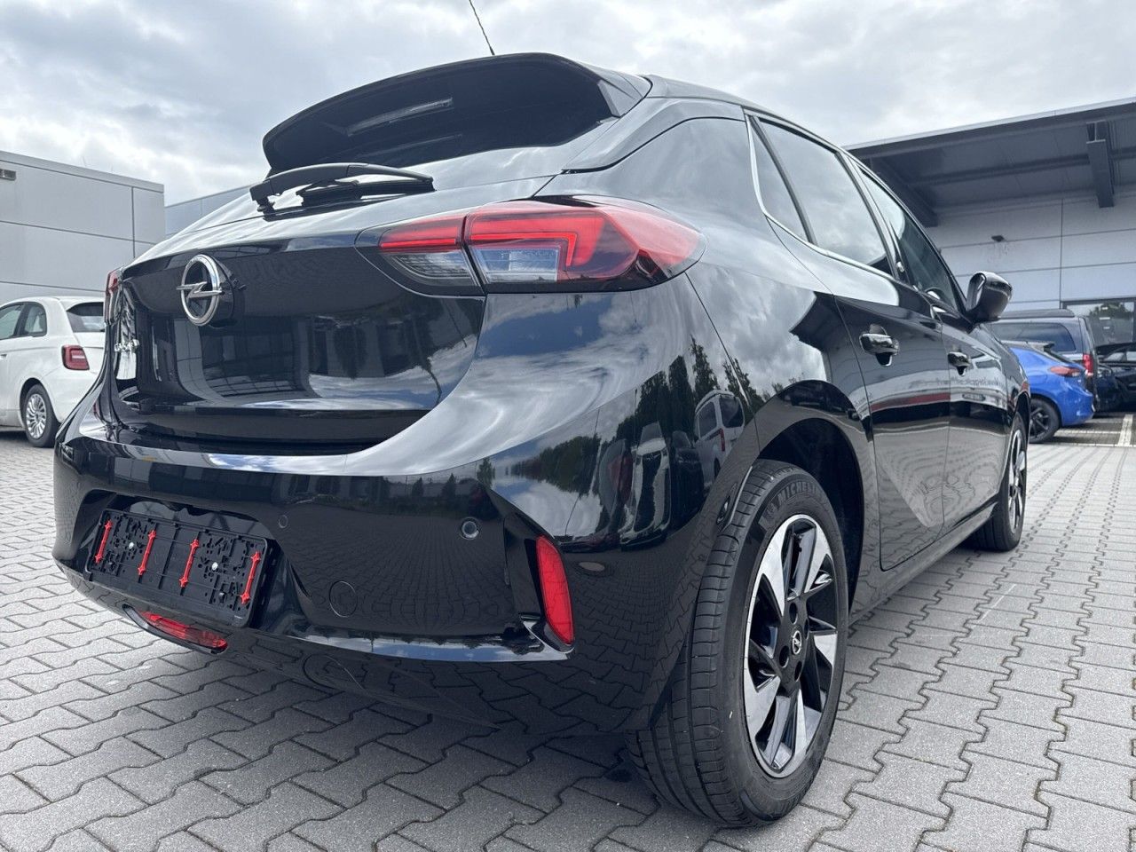 Opel Corsa-e Elegance - Samsaru's Car Outlet