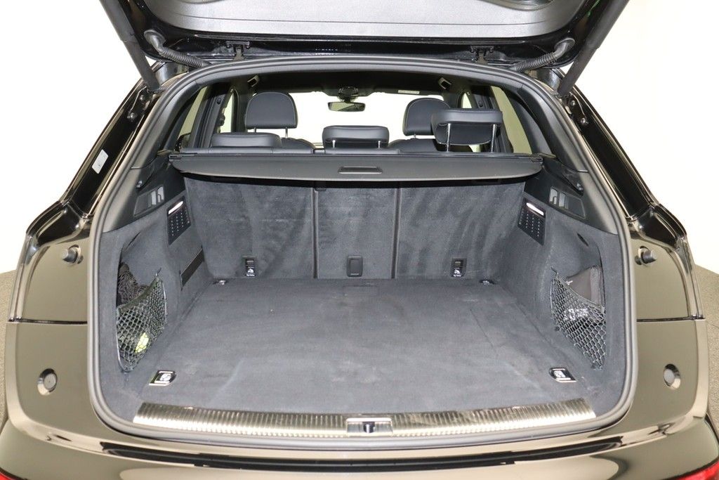Audi Q5 50 TFSI e quattro S line - Samsaru's Car Outlet