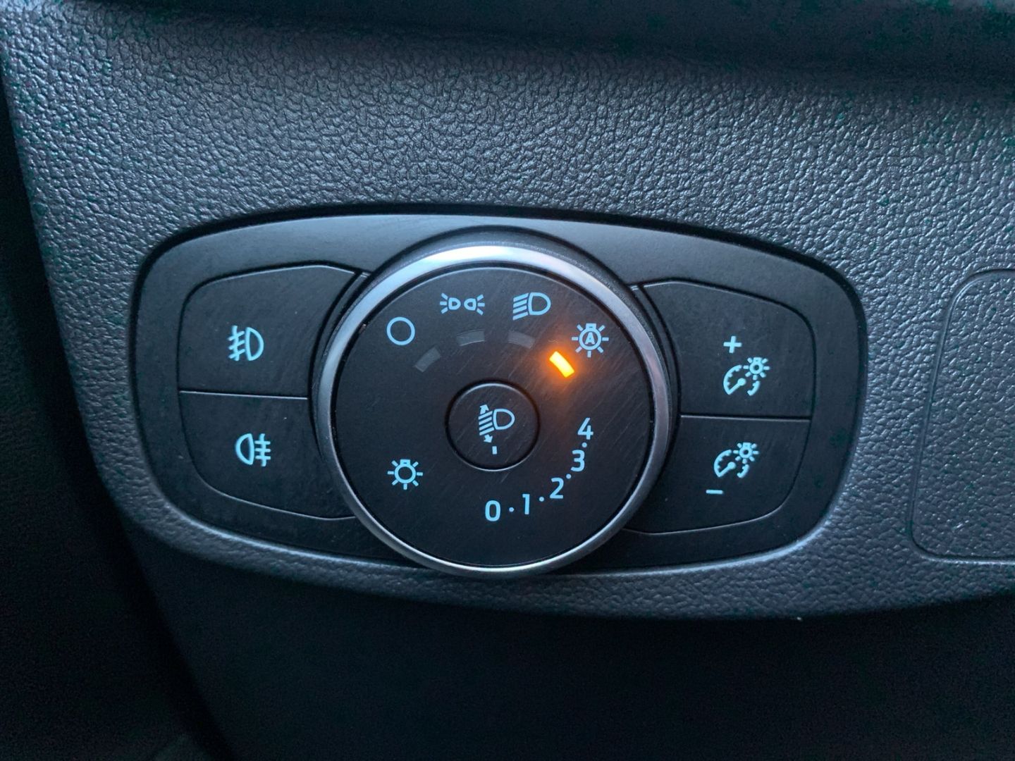 Ford Focus Turnier - Samsaru's Car Outlet