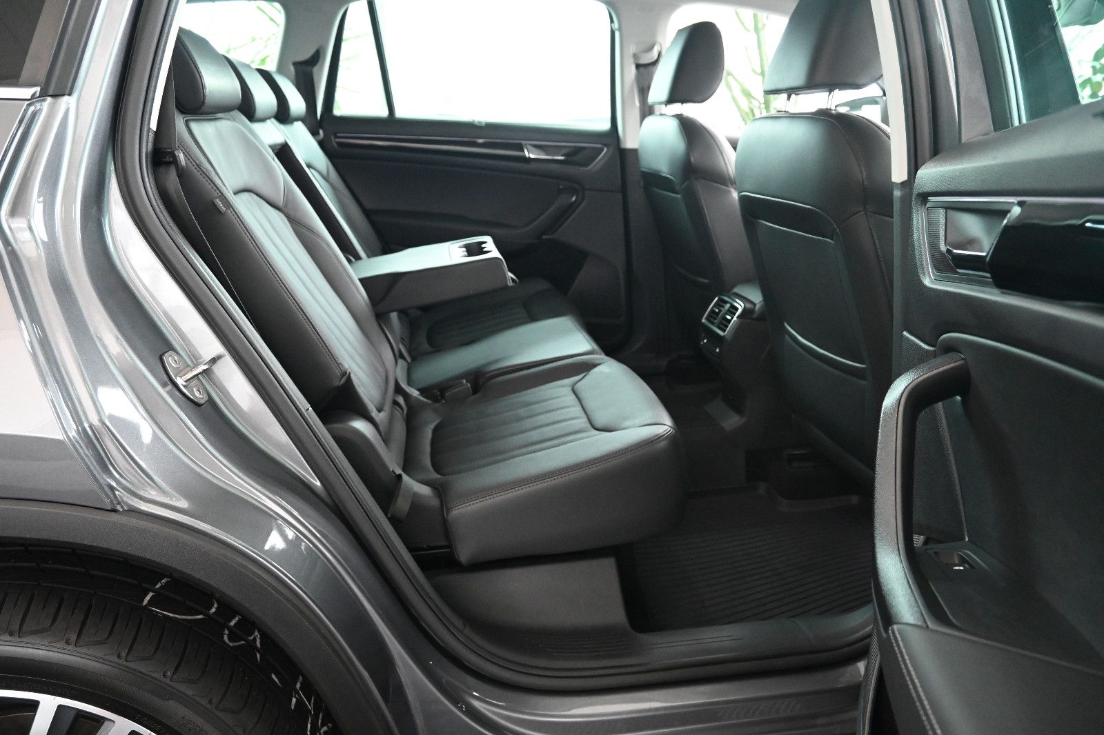 Skoda Kodiaq 2.0 TSI L&K 4M LED Navi Virtual 7-Sitzer