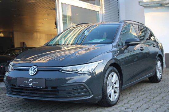 Volkswagen Golf VIII Variant 1.5 eTSI Life DSG - Samsaru's Car Outlet