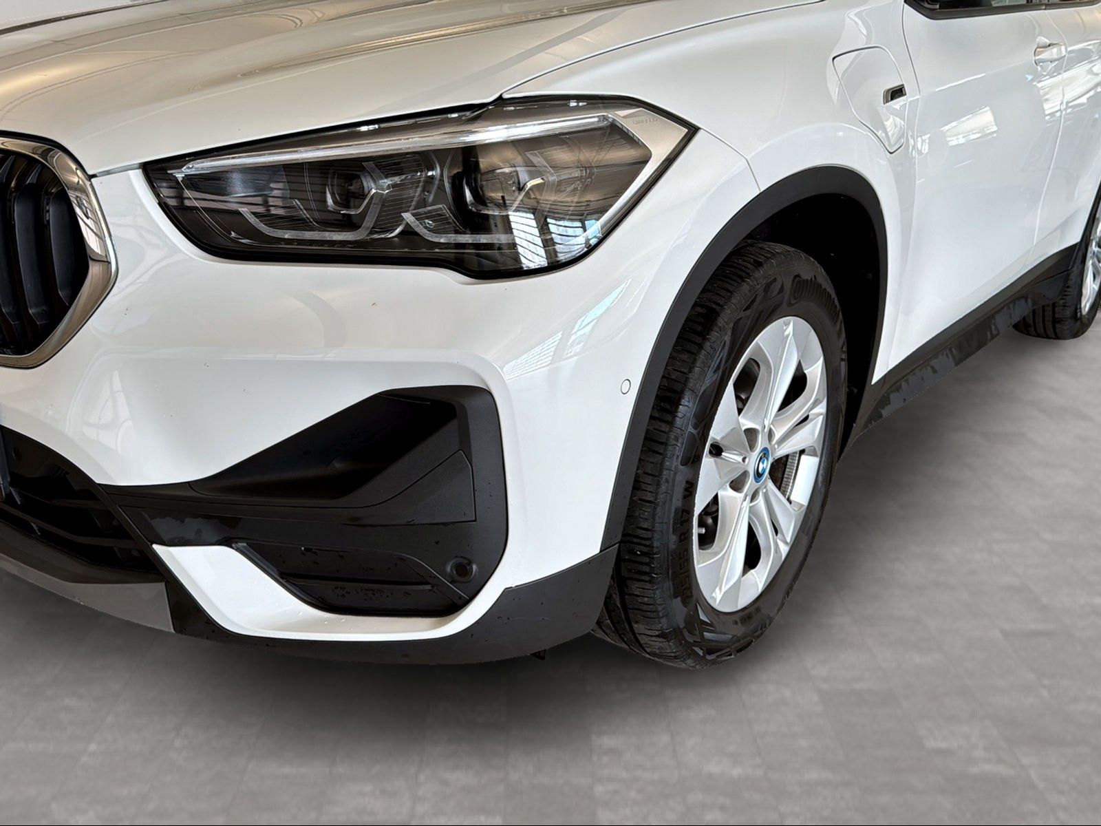 BMW X1 xDrive25e - Samsaru's Car Outlet