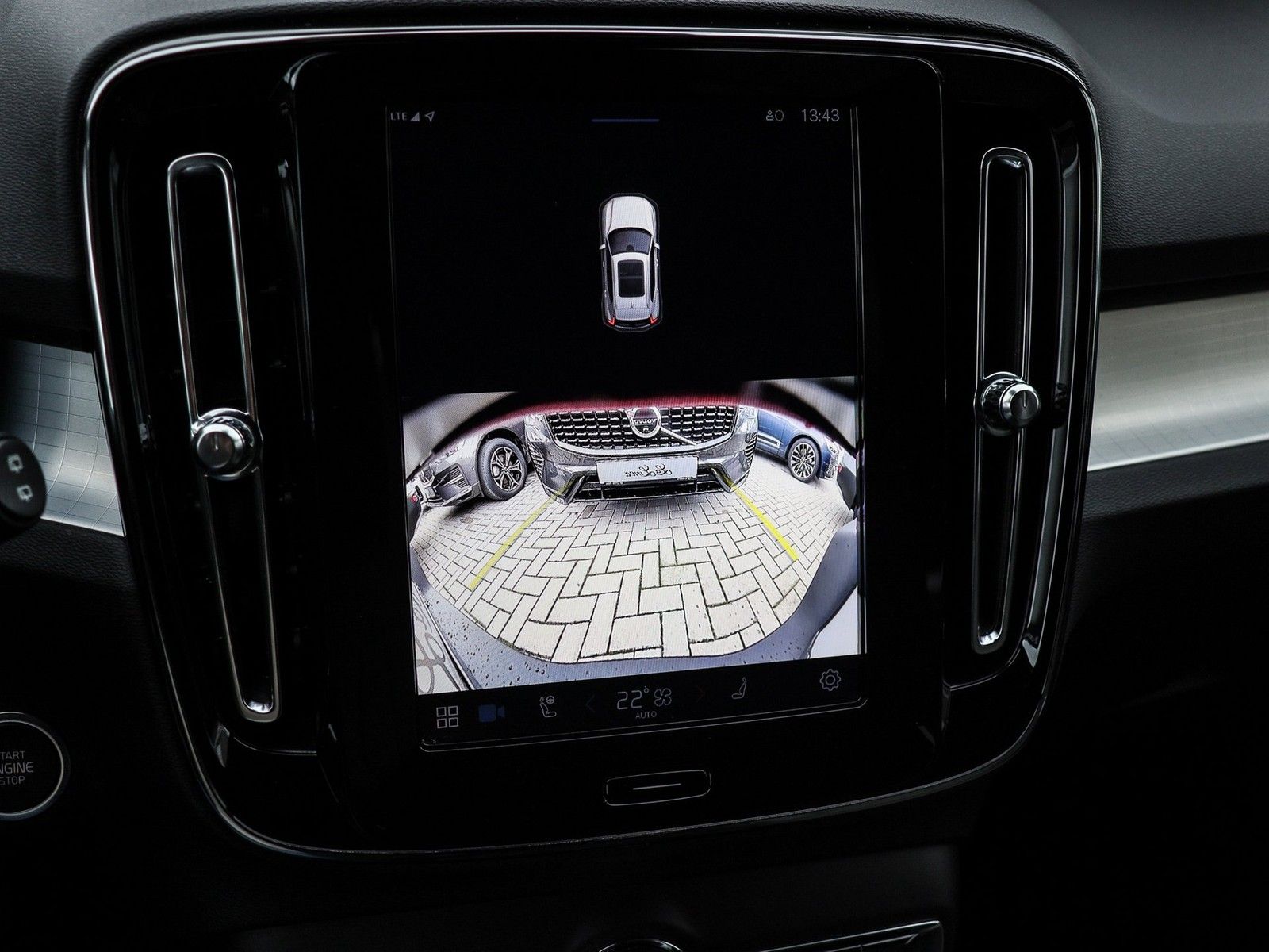 Volvo XC40 B3 (B) Core #AHK/Sitzh./PDC/RFK/Automatik/N