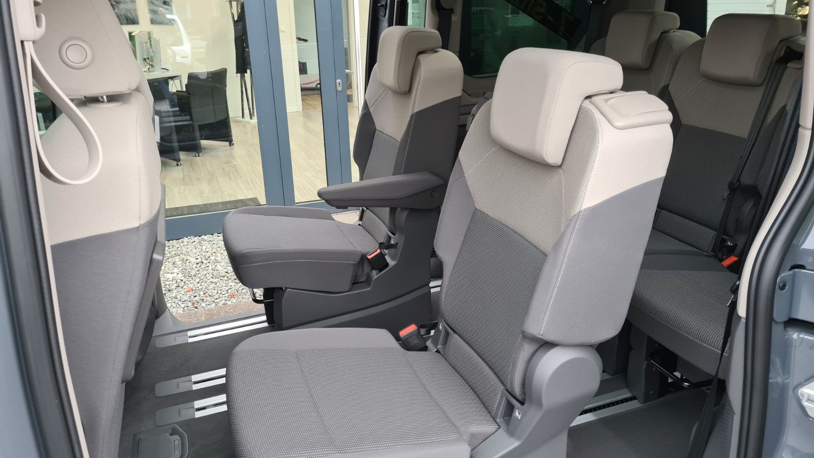 Volkswagen T7 Multivan Diesel - Samsaru's Car Outlet