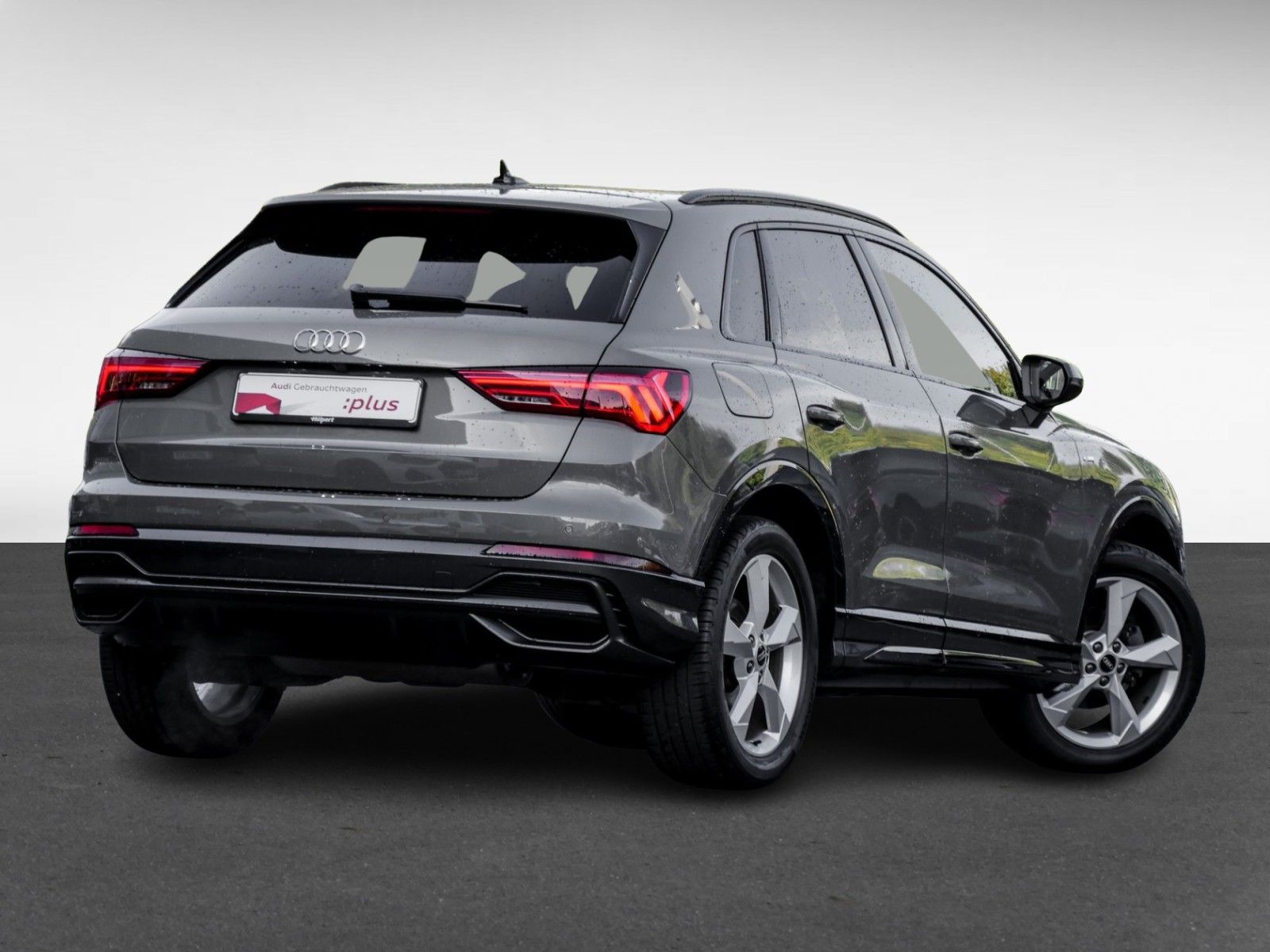 Audi Q3 35 S LINE BLACKPAK AHK CAM ACC ALU19 eKLAPPE