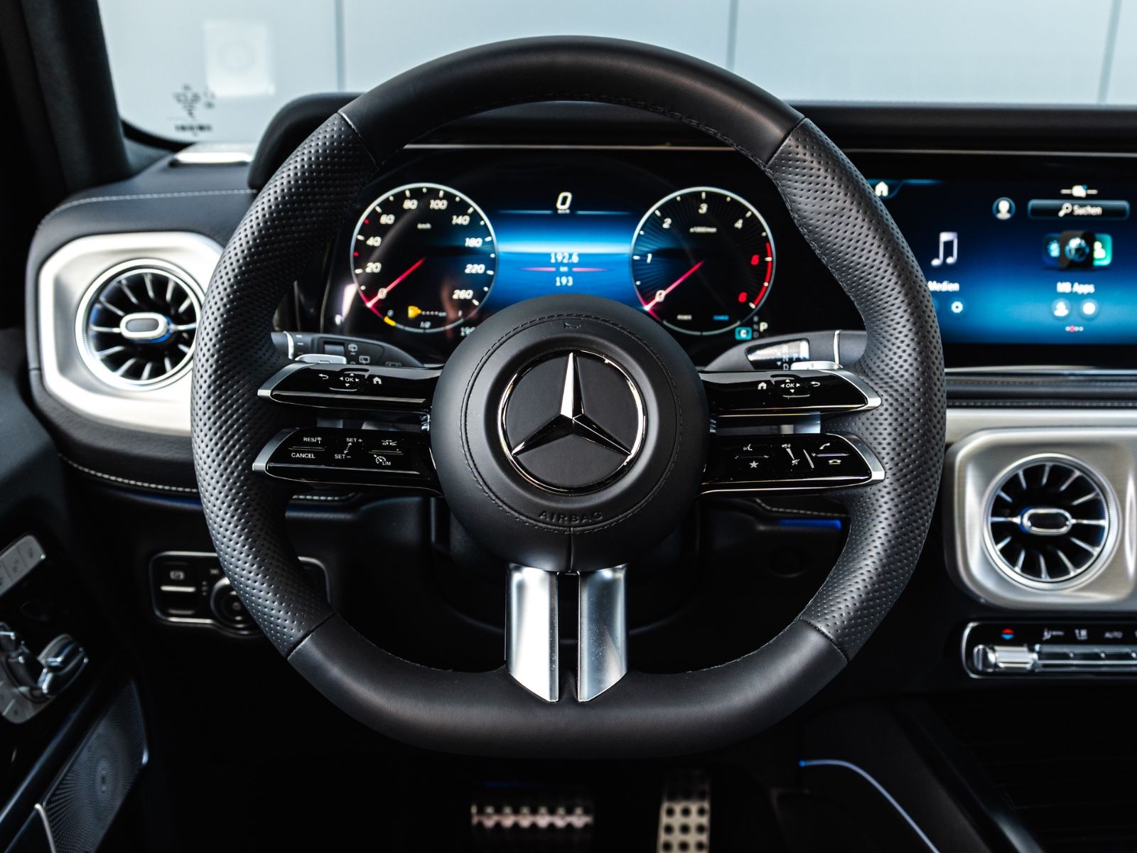 Mercedes-Benz G 450d AMG LINE - Samsaru's Car Outlet