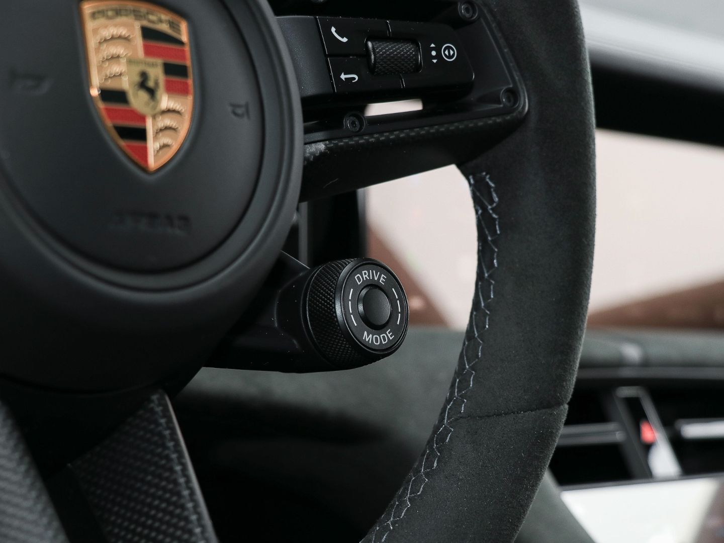 Porsche Taycan GTS Sport Turismo Burmester Panoramadach
