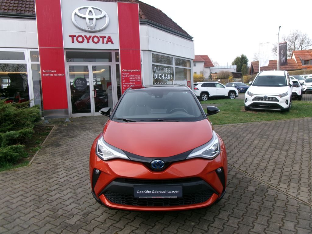 Toyota C-HR 2.0 Hybrid Orange Edition - Samsaru's Car Outlet