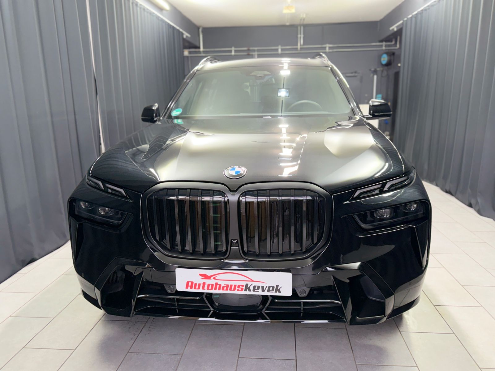 BMW X7 xDrive 40d M SPORT PRO|LUFT|PANO|7-SITZER|AHK