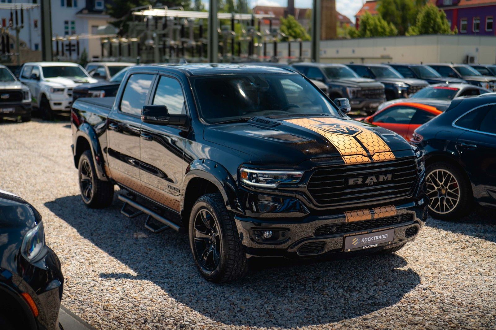 Dodge RAM 5.7 V8 HEMI 4x4 OFFROAD Night Limited 19%