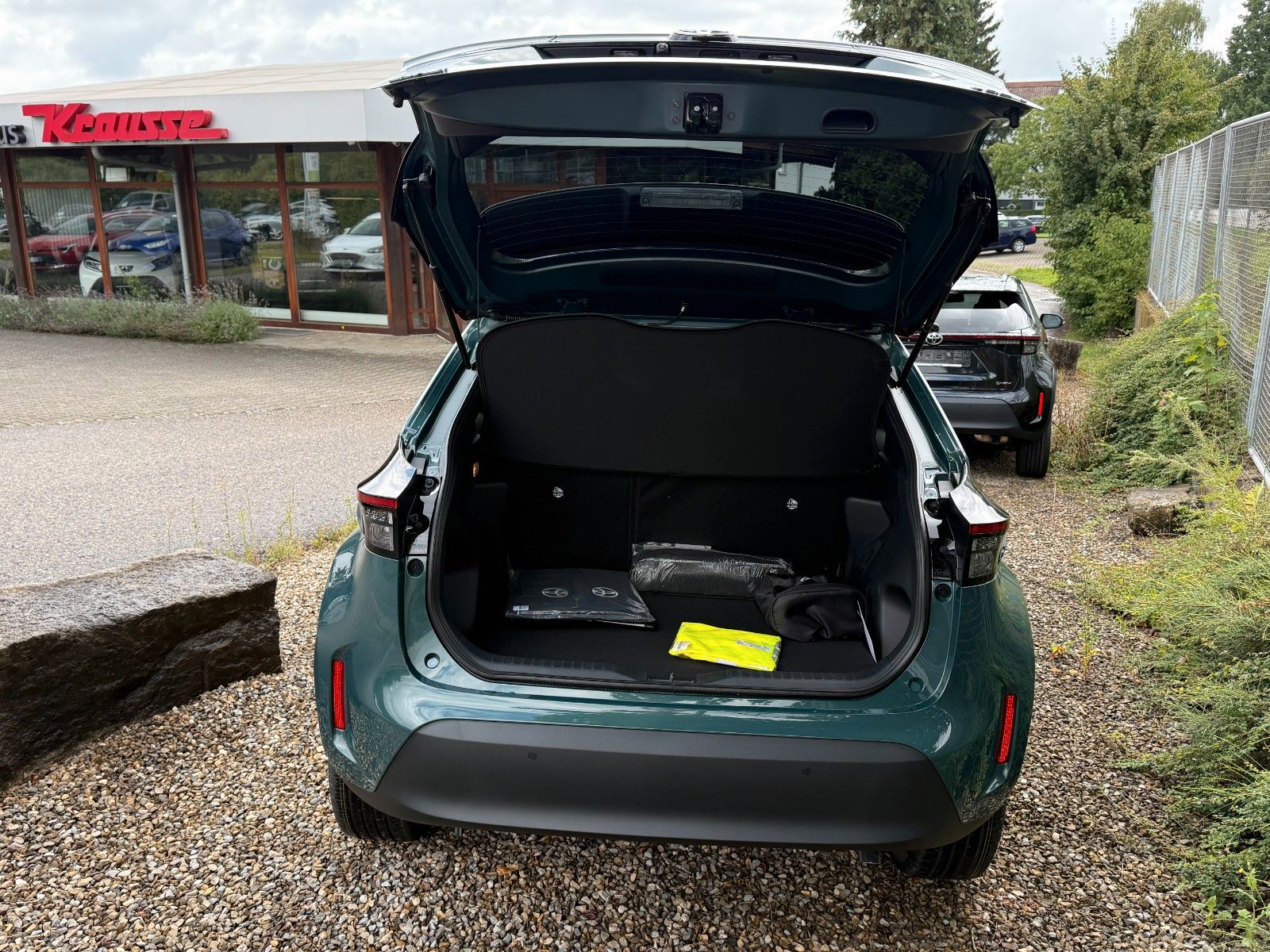 Toyota Yaris Cross 1.5 Hybrid 2WD Team D Safety-Paket