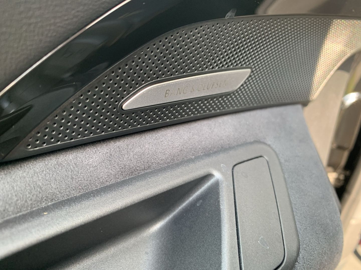 Audi Q5 TFSI quattro Stronic+edition one - Samsaru's Car Outlet