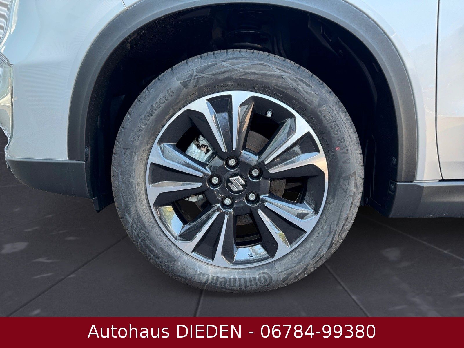 Suzuki Vitara 1.4 Mild-Hybrid Club 2WD - Samsaru's Car Outlet