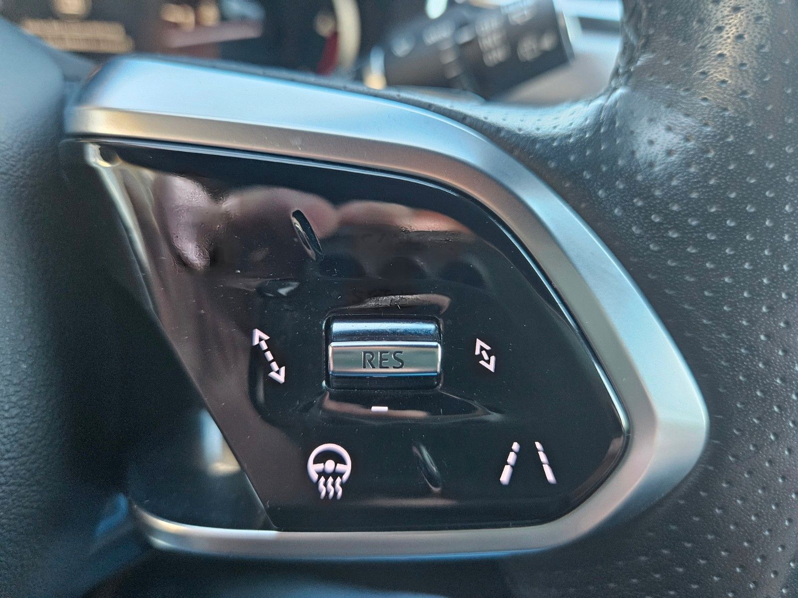 Jaguar F-PACE R-Dynamic SE AWD STDHZG KAM LED