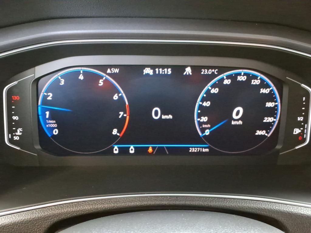 Volkswagen T-Roc R-Line 1.5 TSI - Samsaru's Car Outlet