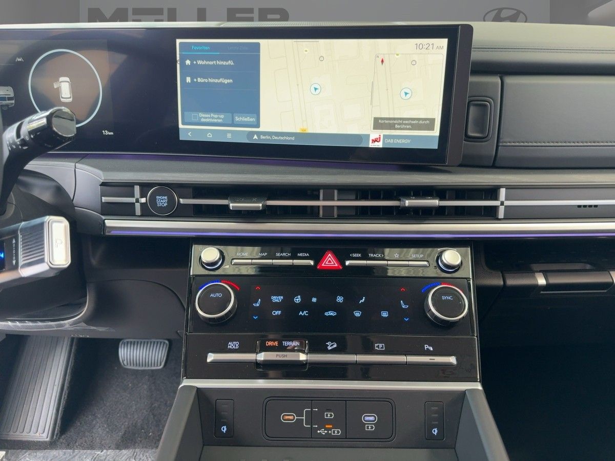 Hyundai SANTA FE 1.6 HEV 4WD Signature - Samsaru's Car Outlet