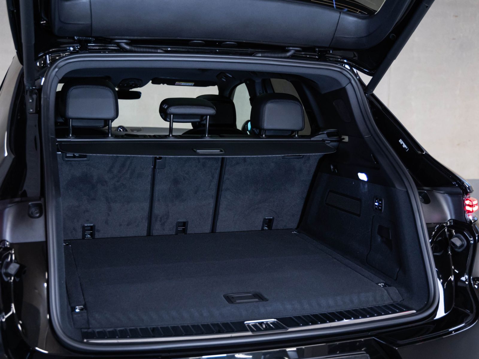 Porsche Cayenne E-Hybrid Panoramadach Luftfederung