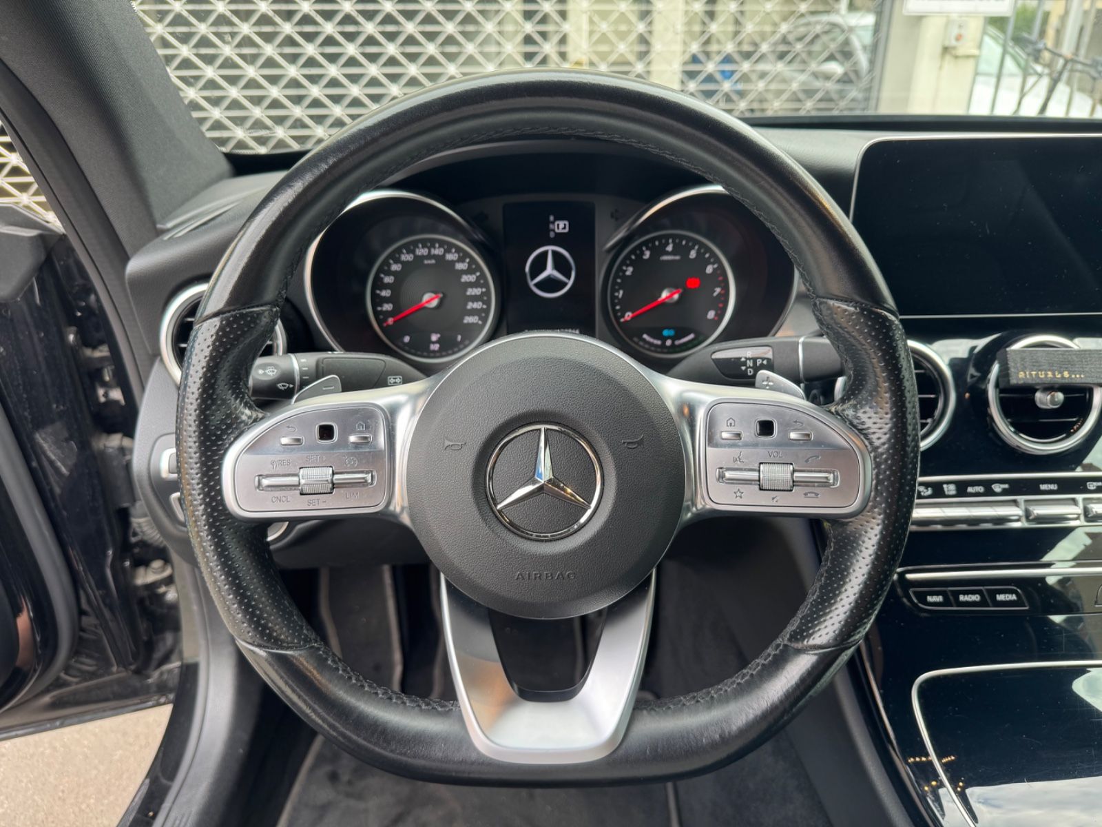 Mercedes-Benz C Coupe C200 AMG LINE - Samsaru's Car Outlet