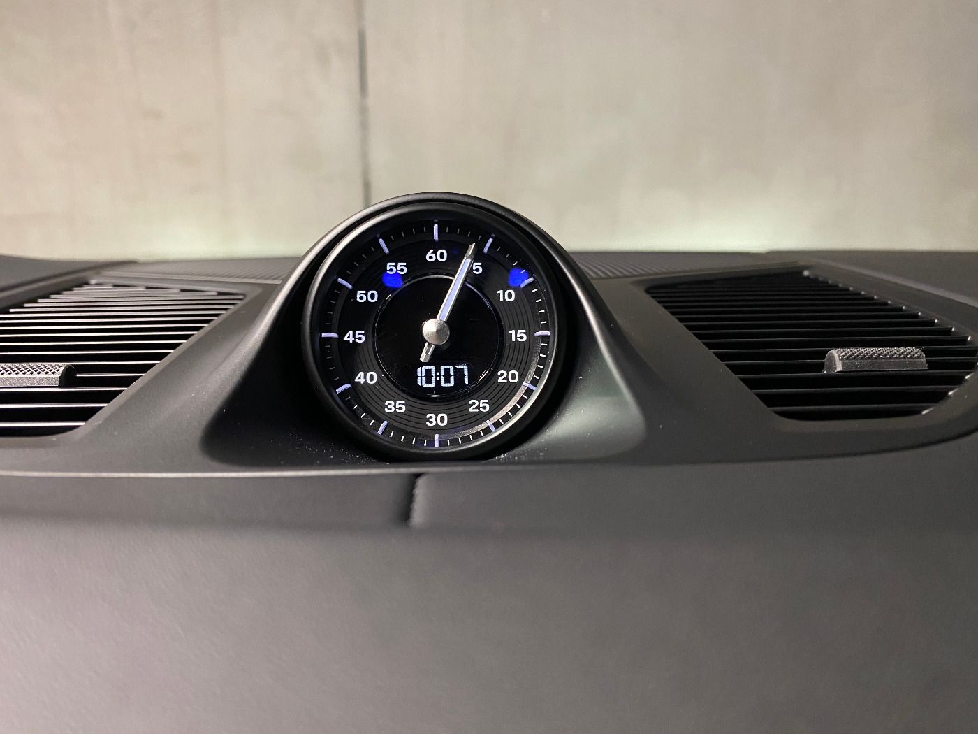 Porsche Cayenne E-Hybrid Coupe | Adaptive Luftfederung |