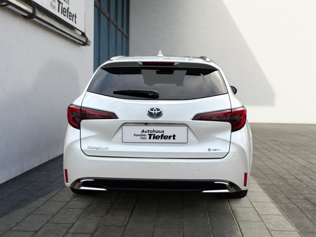 Toyota Corolla 2.0 Hybrid TS Teamplayer