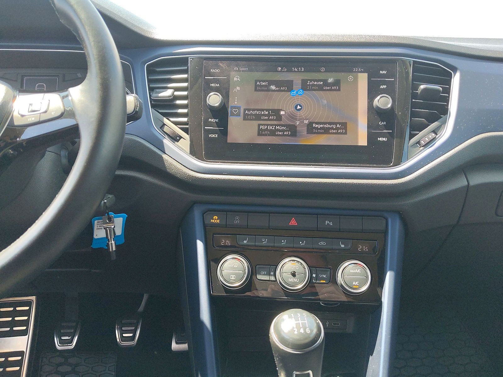 Volkswagen T-ROC United 1.0 TSI - Samsaru's Car Outlet