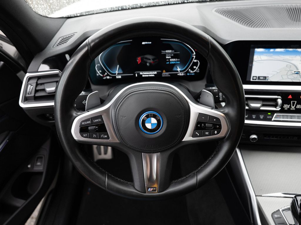 BMW 320e Touring M-Sportpaket - Samsaru's Car Outlet