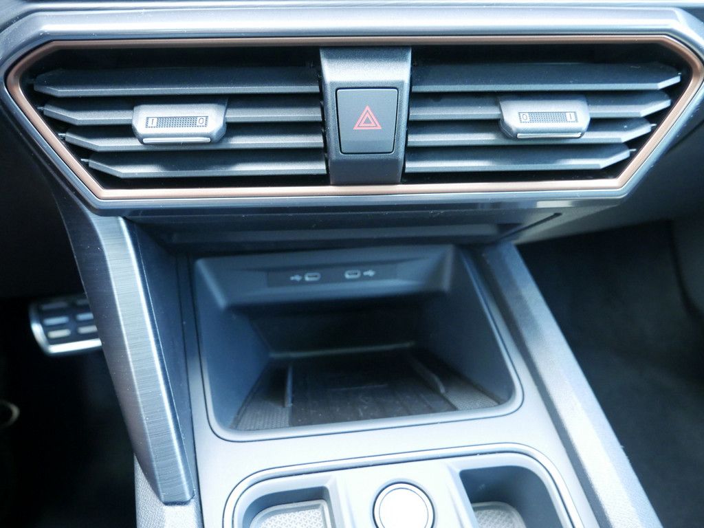 Cupra Formentor 2.0 TSI VZ 4Drive BEATS MATT PANO AHK