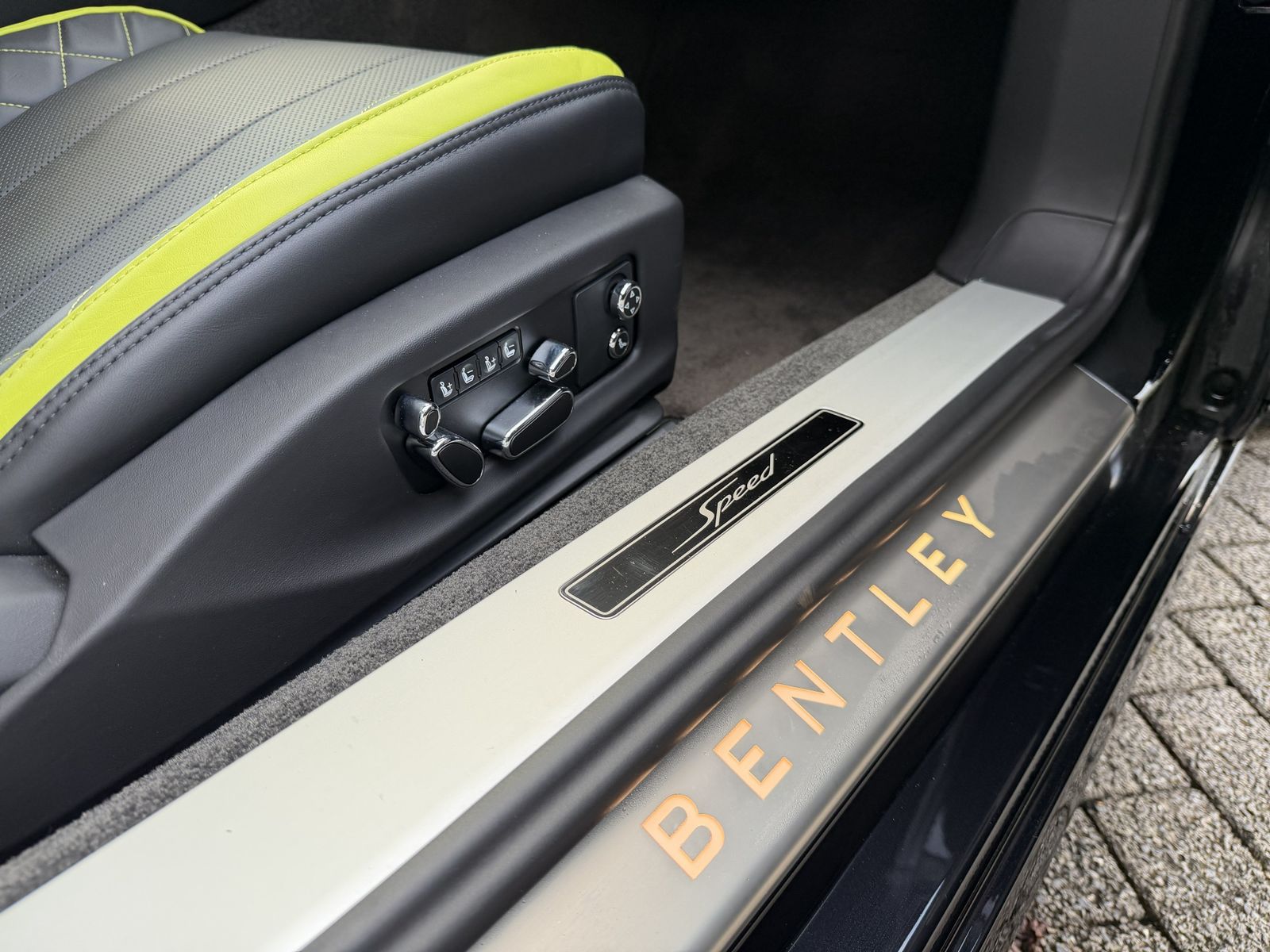 Bentley Continental GT 12 Zylinder Speed *Bespoke Int.*