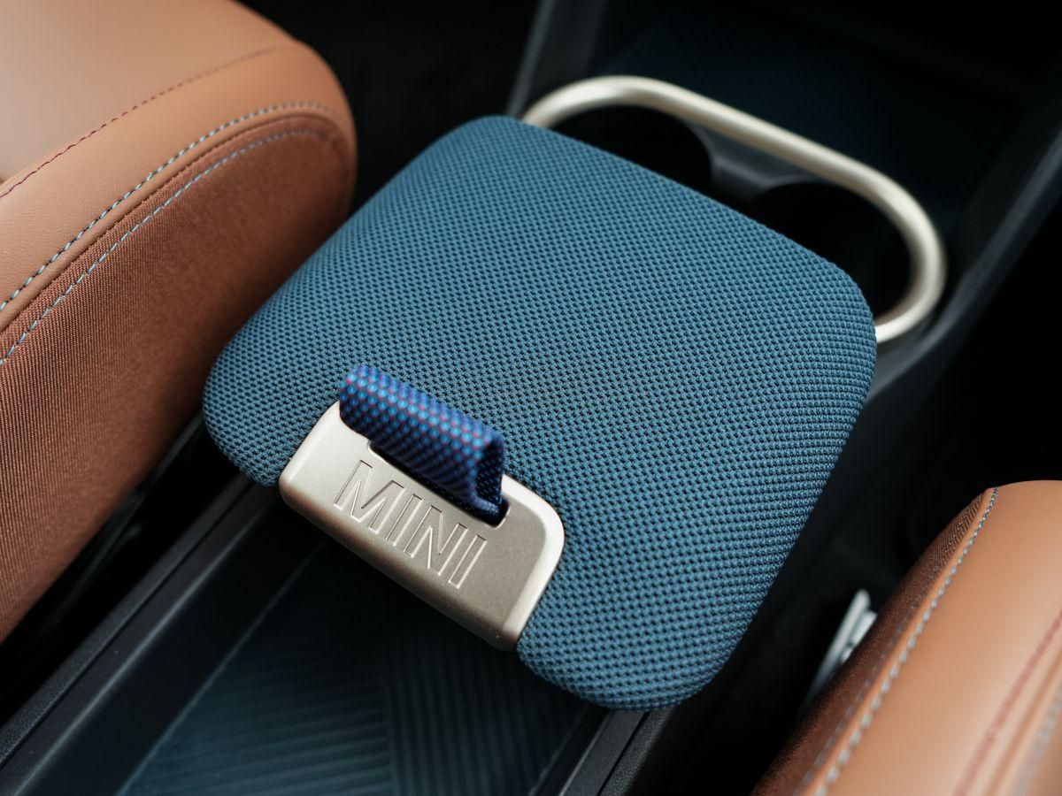 MINI Countryman C Favoured-T Paket XL - Samsaru's Car Outlet